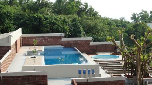 Hotel Abhishek Beach Resort And Spa