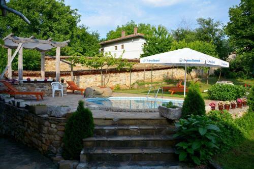 Hotel Pri Chakara
