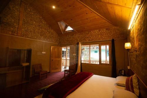 Albergue Mudhouse Jibhi, By E-living Project