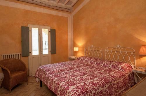 Camigliano Villa Sleeps 16 Air Con Wifi