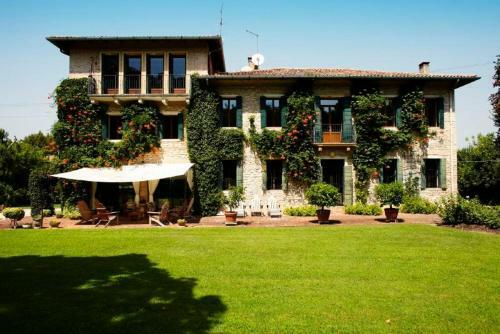 Bastia Villa Sleeps 9 Pool Air Con Wifi