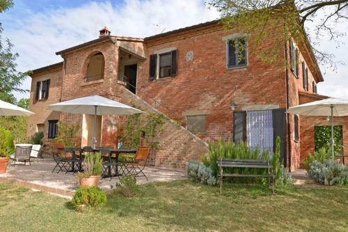 Castiglione Del Lago Apartment Sleeps 4