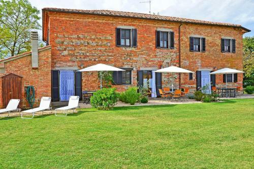 Castiglione Del Lago Apartment Sleeps 10 Pool Wifi