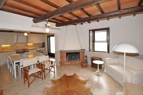 Castiglione Del Lago Apartment Sleeps 10 Pool Wifi