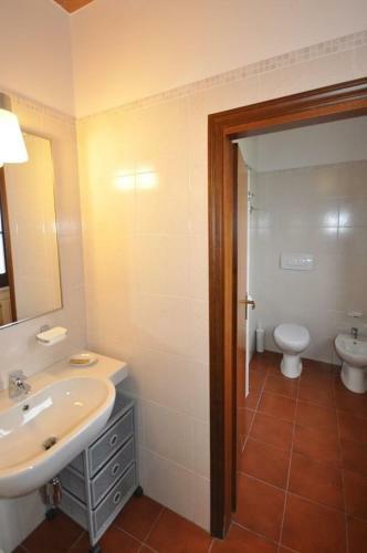 Castiglione Del Lago Apartment Sleeps 10 Pool Wifi