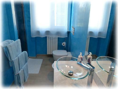 Hostal Marinella Guest House