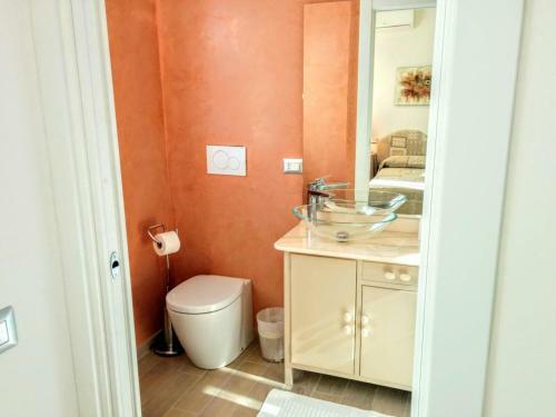 Hostal Marinella Guest House
