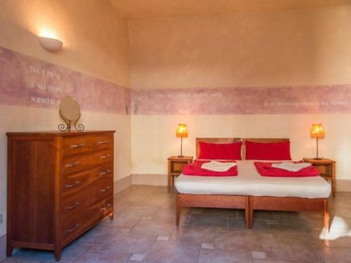 Cremolino Villa Sleeps 19 Pool Wifi