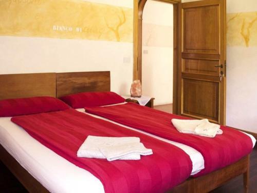 Cremolino Villa Sleeps 22 Pool Air Con Wifi