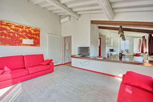 Empoli Apartment Sleeps 4 Air Con