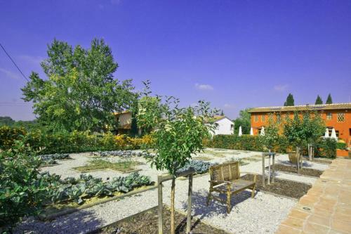 Empoli Apartment Sleeps 4 Air Con
