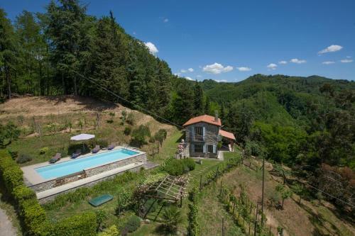 Piano Di Coreglia-ghivizzano Villa Sleeps 4 Pool