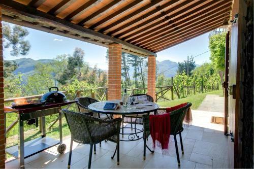 Piano Di Coreglia-ghivizzano Villa Sleeps 4 Pool