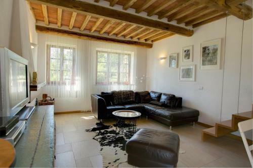 Piano Di Coreglia-ghivizzano Villa Sleeps 4 Pool