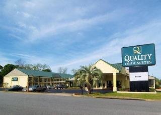 Hotel Quality Inn & Suites