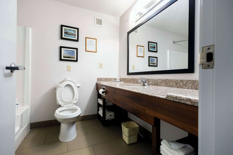 Hotel Comfort Suites