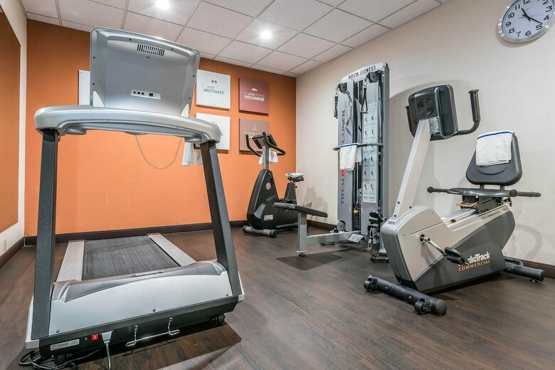 Hotel Comfort Suites
