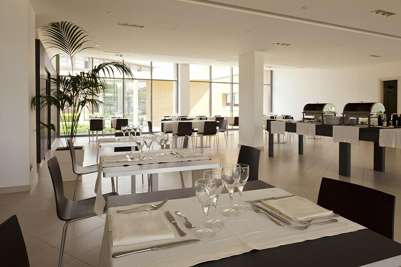 Hotel Tulip Inn Naples Airport