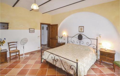 Two-bedroom Apartment In Montepulciano (si)
