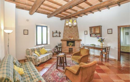 Four-bedroom Apartment In Montepulciano (si)