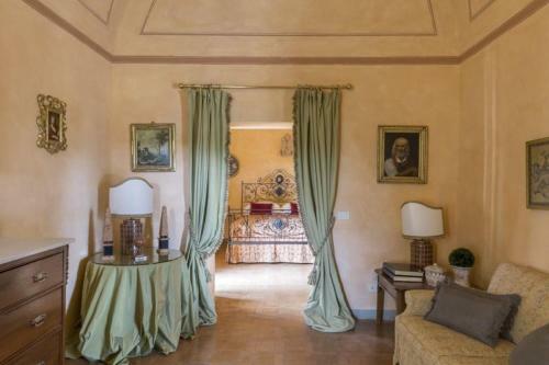 Collalto Villa Sleeps 25 Pool Air Con Wifi