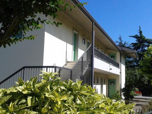 Lazise Villa Sleeps 14 Pool Air Con Wifi