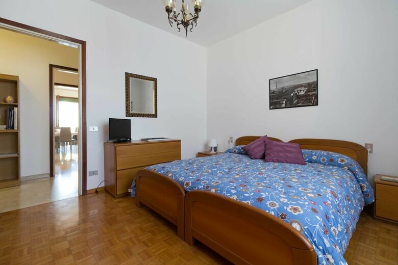 Manzoni Two-bedroom Apartment