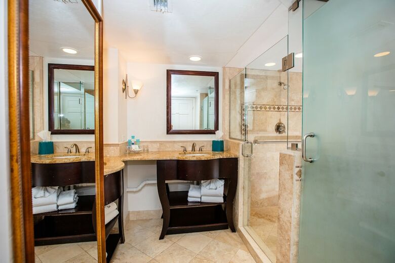 Hotel Tween Waters Island Resort & Spa