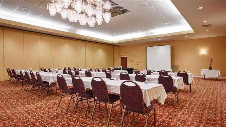 Best Western Plus Trail Lodge Hotel & Suites
