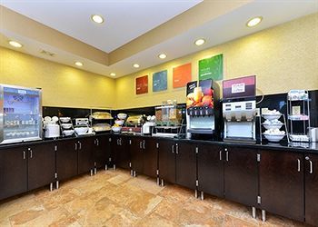 Hotel Comfort Suites