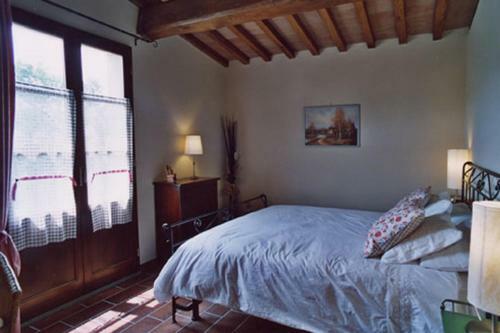 Iano Villa Sleeps 24 Pool Air Con Wifi