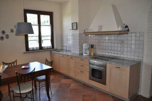 Iano Villa Sleeps 24 Pool Air Con Wifi