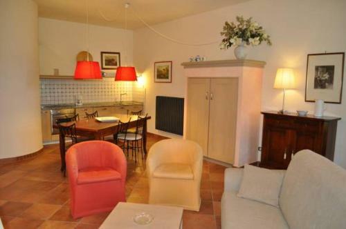 Iano Villa Sleeps 24 Pool Air Con Wifi