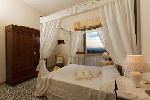 Iano Villa Sleeps 8 Pool Wifi