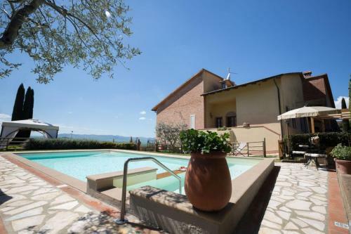 Iano Villa Sleeps 8 Pool Wifi