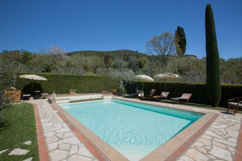 Iano Villa Sleeps 8 Pool Wifi