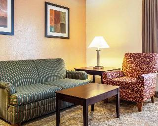 Hotel Quality Suites Milwaukee Airport
