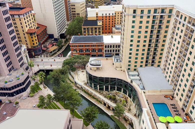 Hotel Embassy Suites San Antonio Riverwalk Downtown