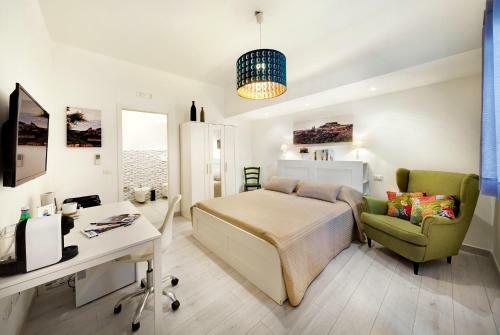 Hostal Marina Domus - Rooms