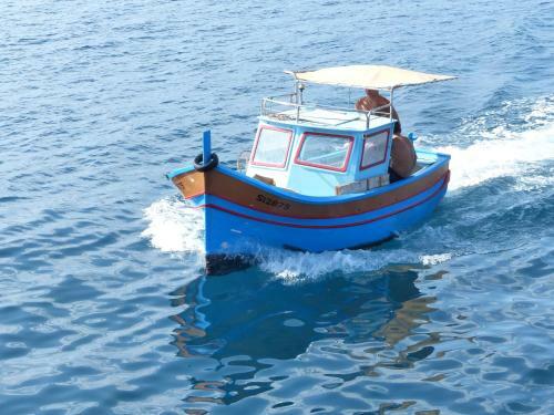Hostal Marina Domus - Rooms