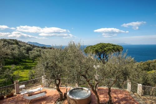 Villa Rusella With Terrace & Breathless Sea Views