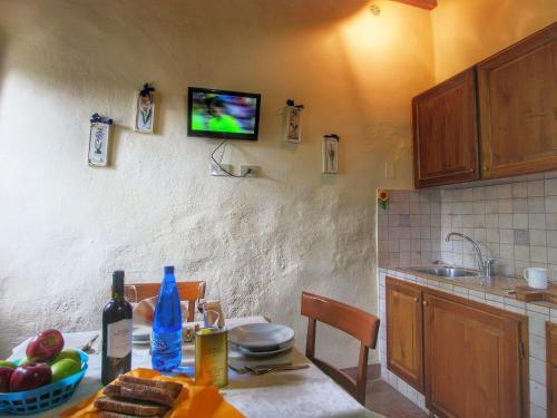 Idyllic Countryside Apartment On Chianti Hills With Pool