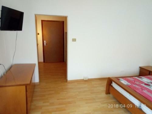 Hostal Gasthof Mondschein