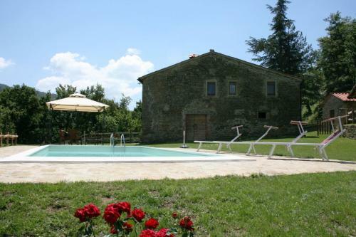 Misciano Villa Sleeps 5 Pool Wifi