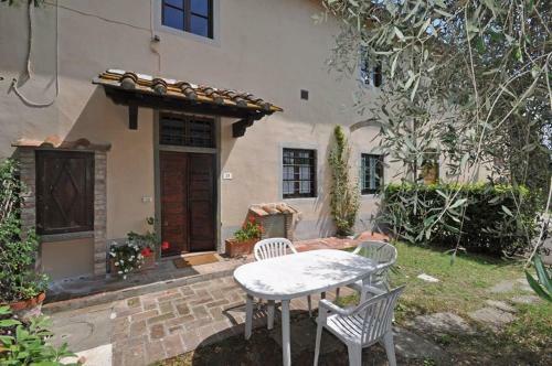 Montegufoni Apartment Sleeps 4 T241463