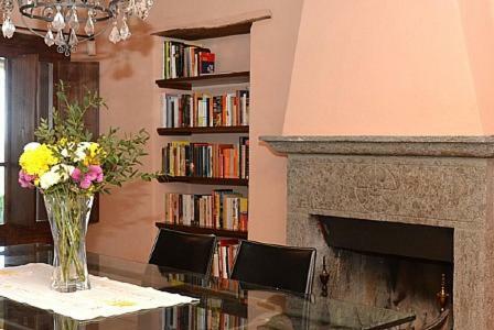 Monterchi Villa Sleeps 8 Pool Air Con Wifi