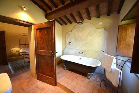 Monterchi Villa Sleeps 8 Pool Air Con Wifi