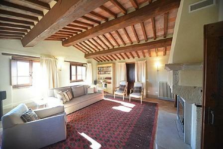Monterchi Villa Sleeps 8 Pool Air Con Wifi