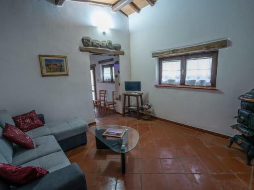Montelaterone Villa Sleeps 8 Pool Wifi