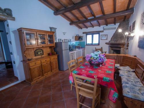 Montelaterone Villa Sleeps 8 Pool Wifi